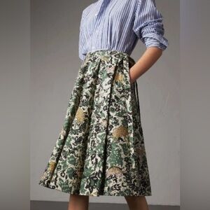 ⭐️Burberry Wild Beasts Lined Wrap Skirt—GORGEOUS!!! Never Worn—New W/O Tags—4